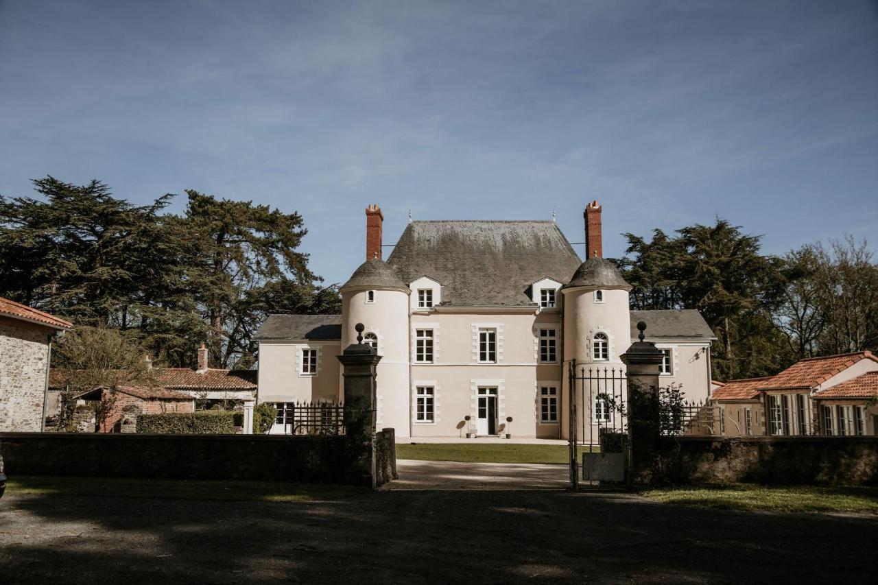 Domaine De La Mazure Bed and Breakfast La Chapelle-Basse-Mer Buitenkant foto