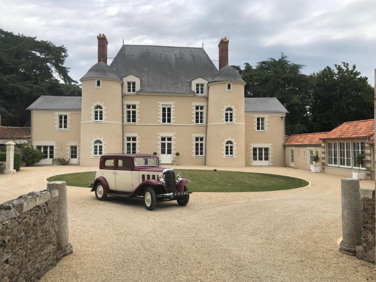 Domaine De La Mazure Bed and Breakfast La Chapelle-Basse-Mer Buitenkant foto